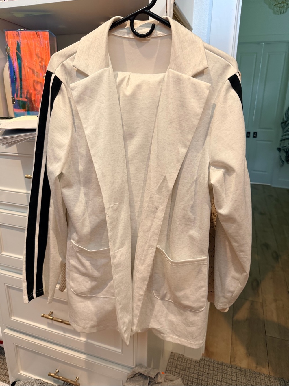 Women’s Open-Front Jacket with Black Stripe Detail